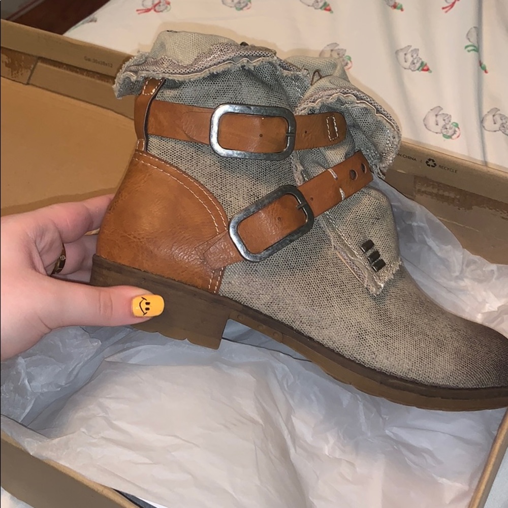 Dirty Laundry Boots